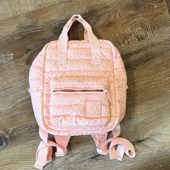 Reebok Other - Reebok Light Pink Kids Accessory Bag